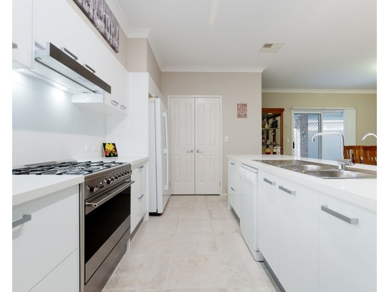 6 Arbour Avenue, Fletcher NSW 2287