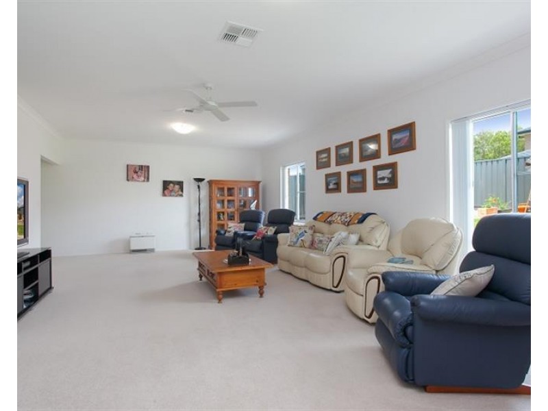 6 Arbour Avenue, Fletcher NSW 2287