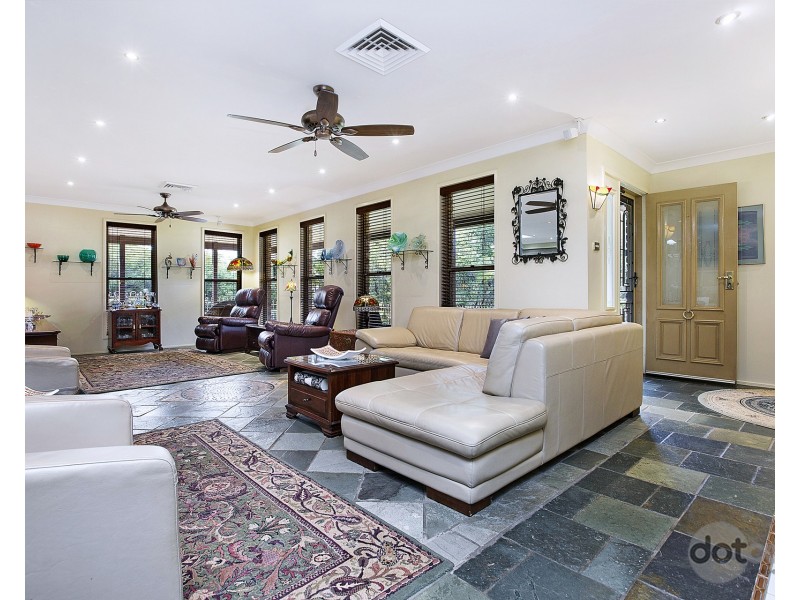 45 Uncle Wattleberry Crescent, Faulconbridge NSW 2776