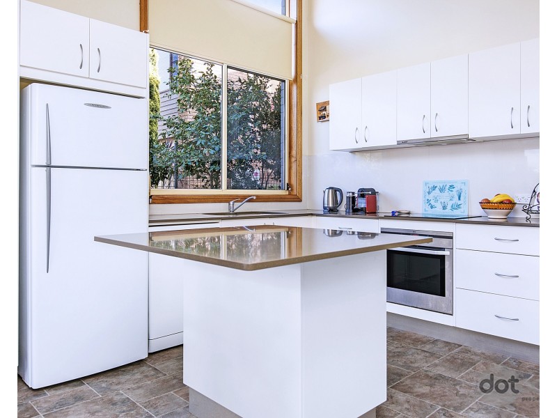 96 Grose Road, Faulconbridge NSW 2776