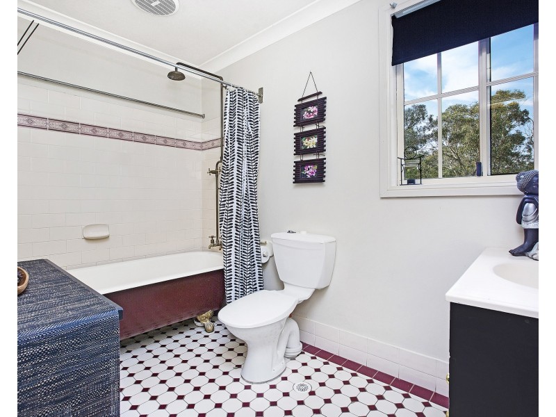 41 Fourth Avenue, Katoomba NSW 2780