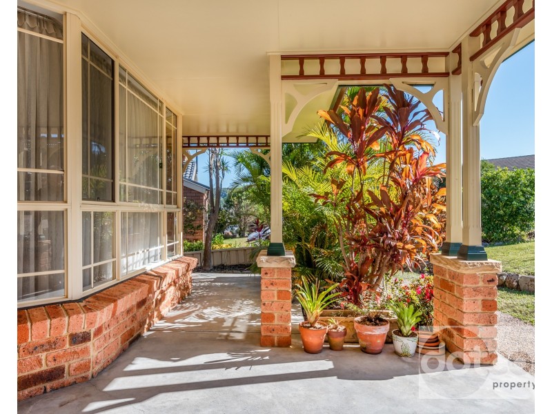 8 Crosby Court, Lakelands NSW 2282