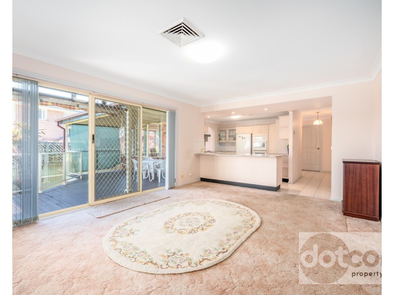 8 Crosby Court, Lakelands NSW 2282