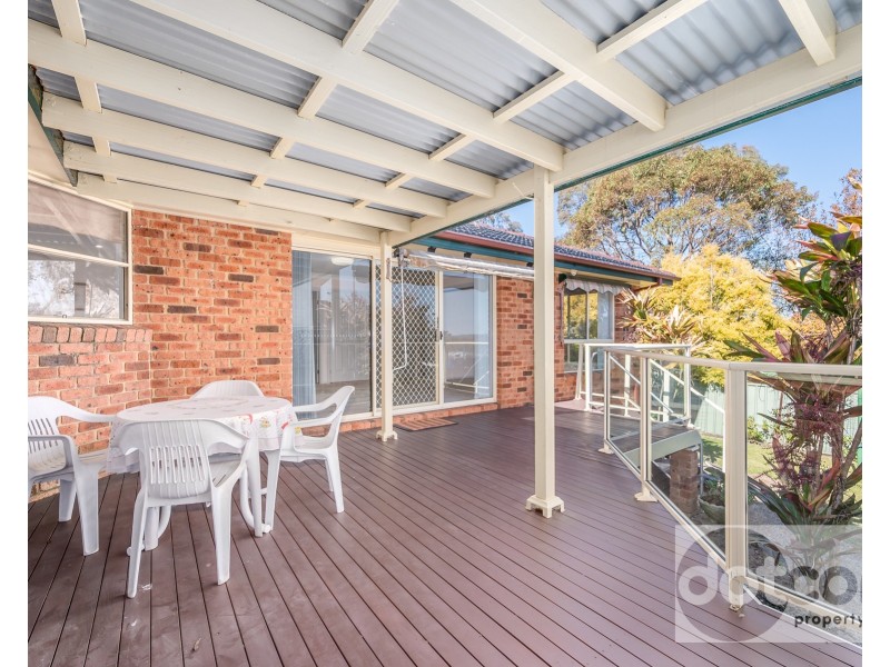 8 Crosby Court, Lakelands NSW 2282