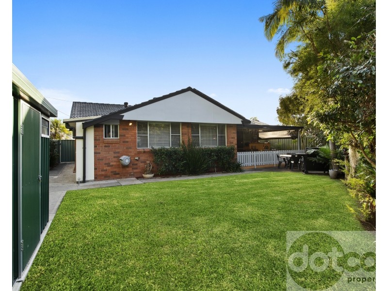 3 Loxley Close, Berkeley Vale NSW 2261