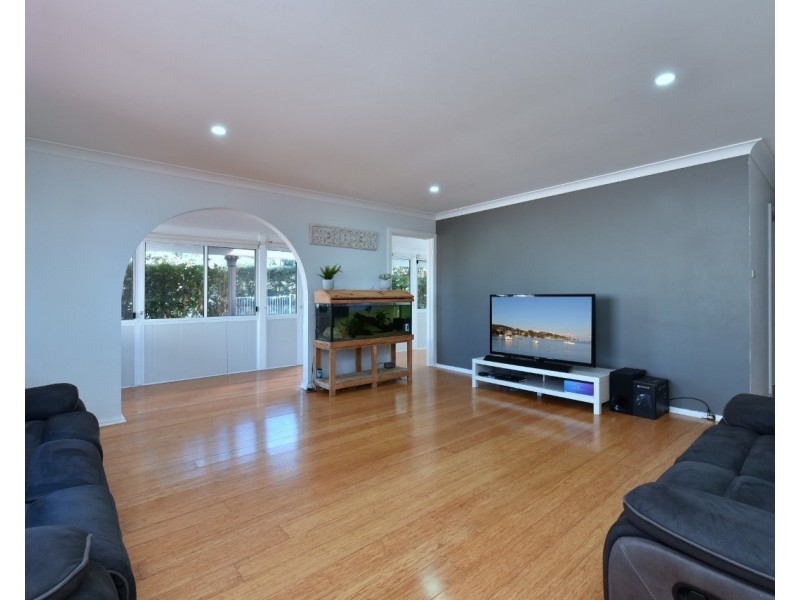 7 Asquith Avenue, Windermere Park NSW 2264