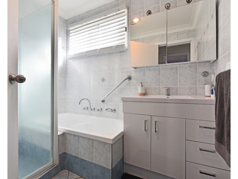 7 Asquith Avenue, Windermere Park NSW 2264