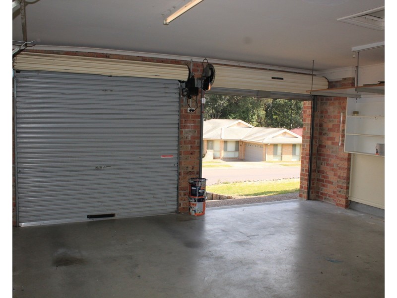 24 Springvale Circuit, Cameron Park NSW 2285