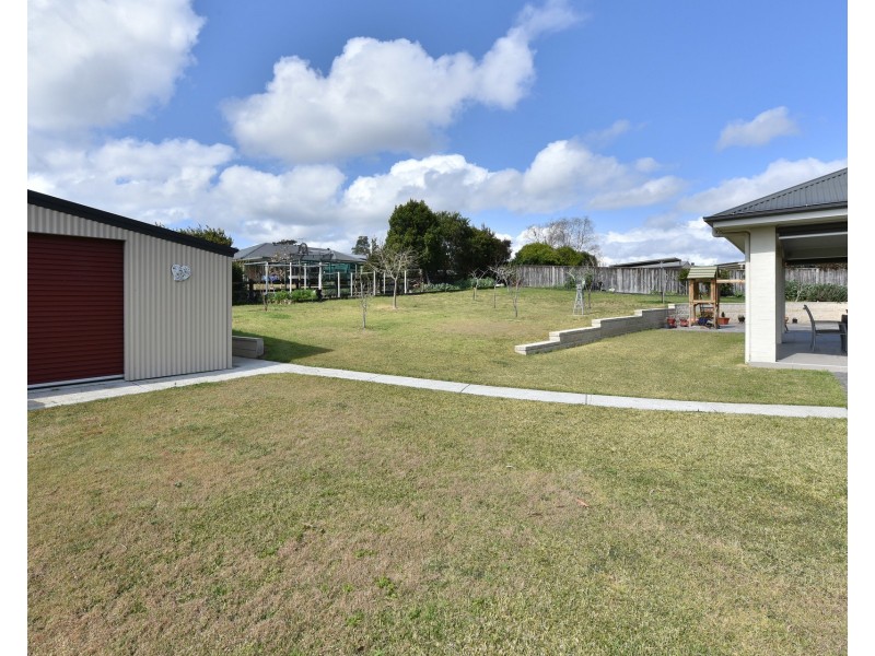 15 Greendale Drive, Cooranbong NSW 2265