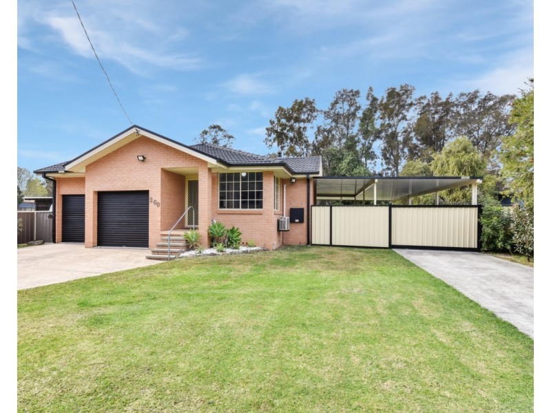 200 Dora Street, Dora Creek NSW 2264