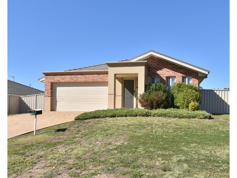 141 Station Street, Bonnells Bay NSW 2264
