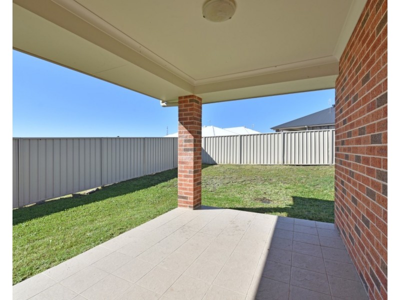 141 Station Street, Bonnells Bay NSW 2264