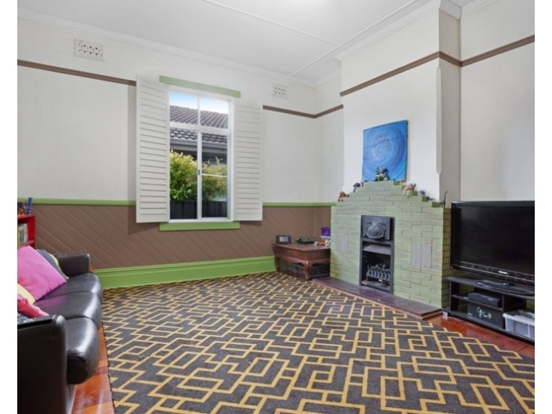 14 Reay Street, Hamilton NSW 2303
