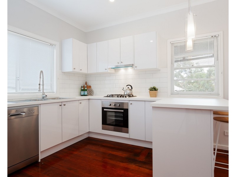 16 Peters Avenue, Wallsend NSW 2287