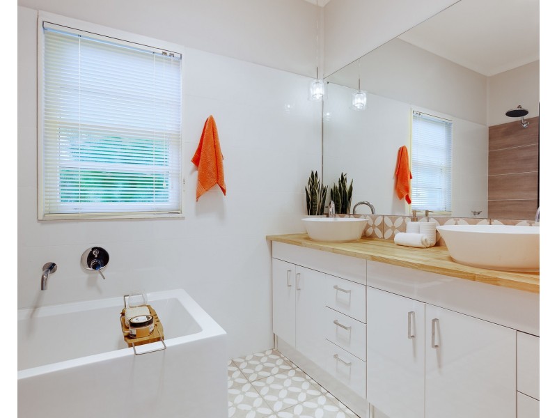 16 Peters Avenue, Wallsend NSW 2287