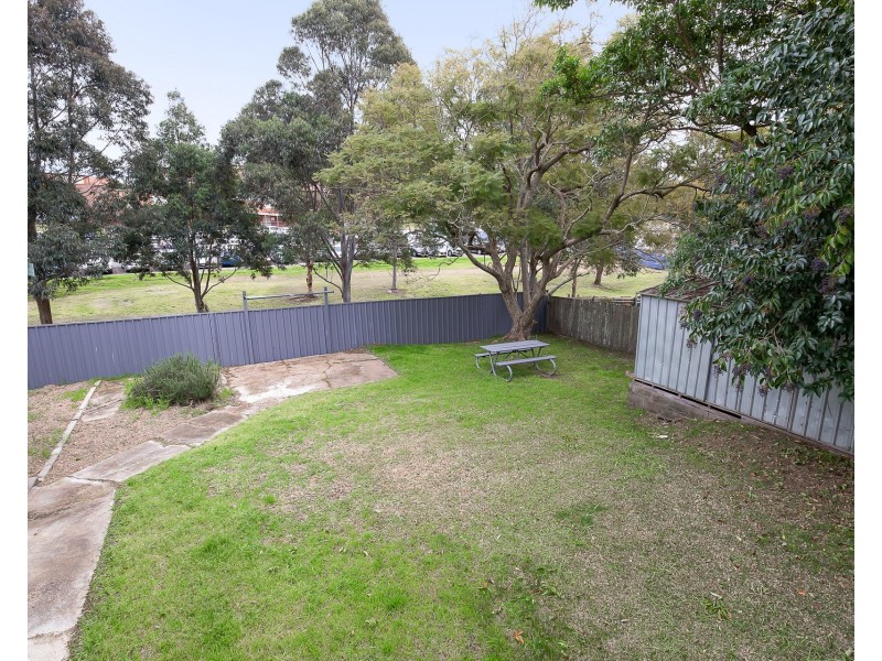 16 Peters Avenue, Wallsend NSW 2287