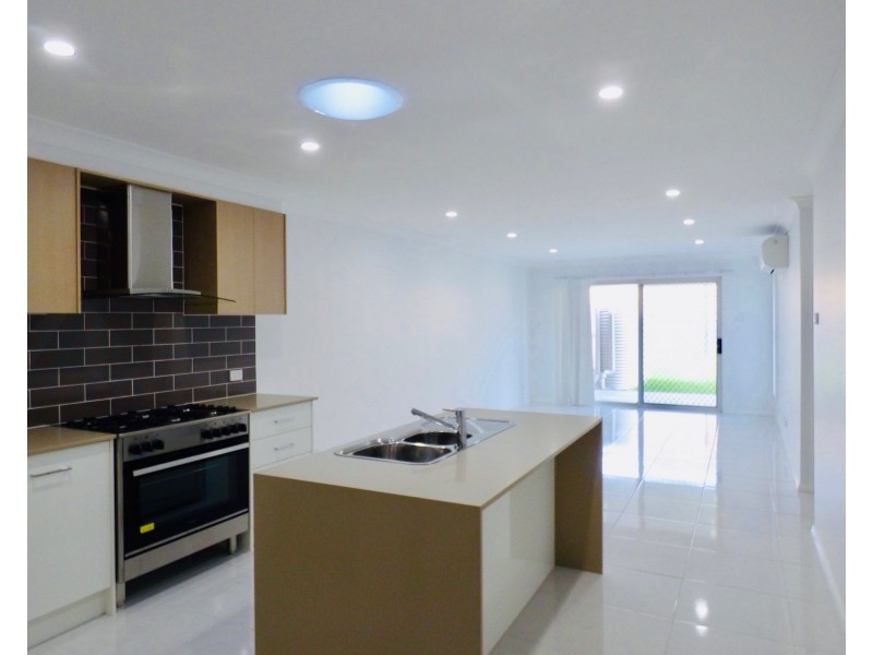 8 Koba Street, Fletcher NSW 2287