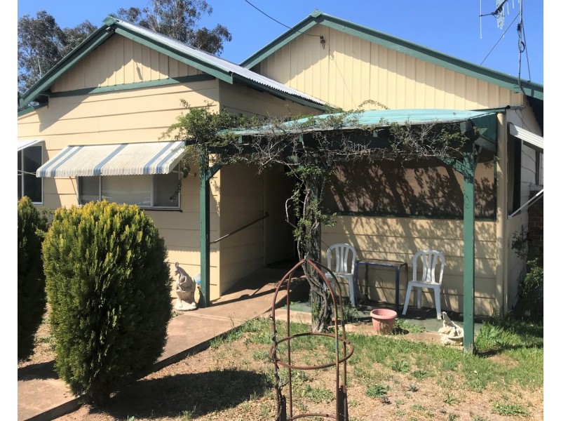 6 Cisco Street, Binnaway NSW 2395