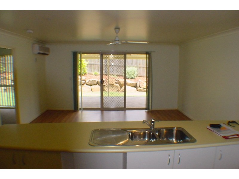 Flinders View QLD 4305