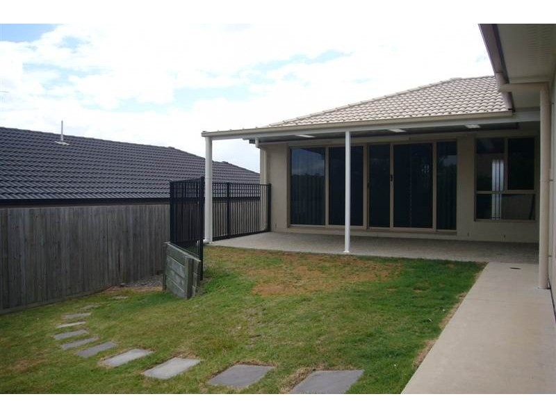 28 Sandhurst Place, Brassall QLD 4305