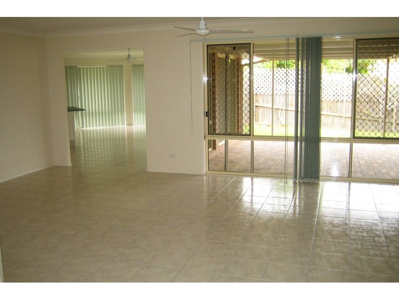 Eatons Hill QLD 4037