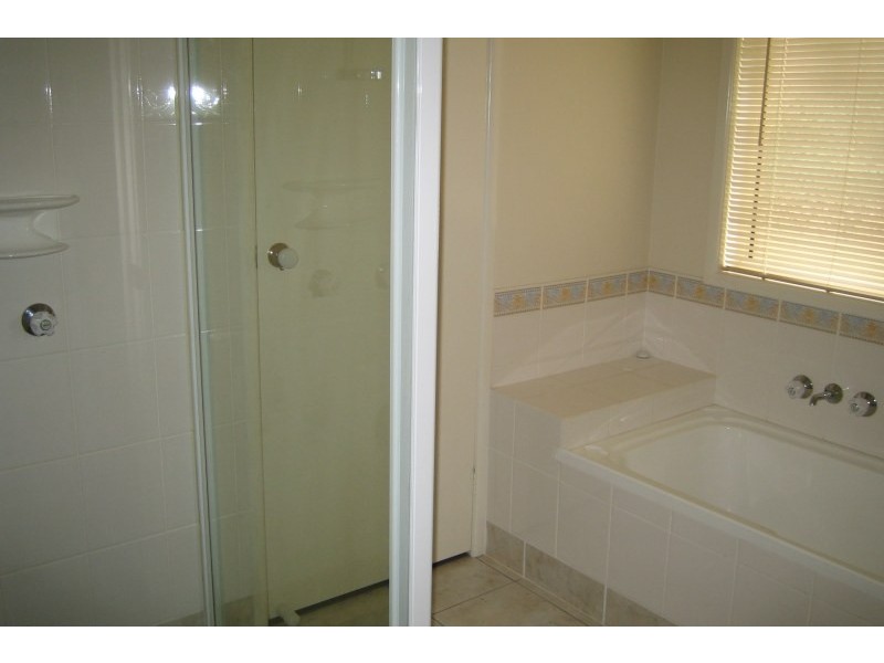 Eatons Hill QLD 4037