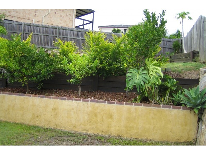 Eatons Hill QLD 4037