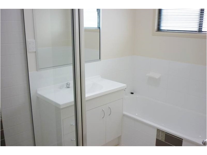 Bushland Beach QLD 4818