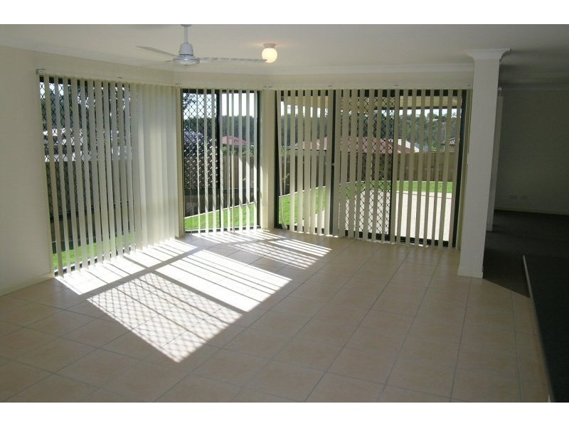 Eatons Hill QLD 4037