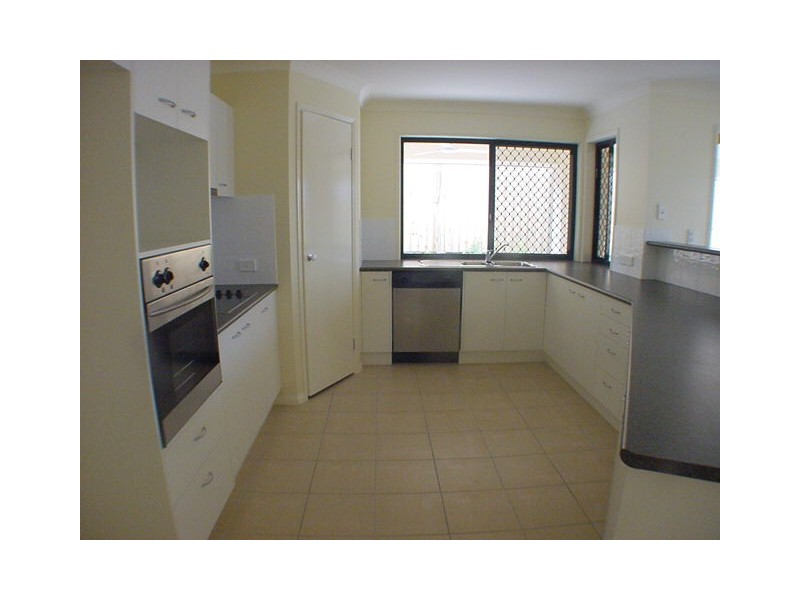 Seventeen Mile Rocks QLD 4073