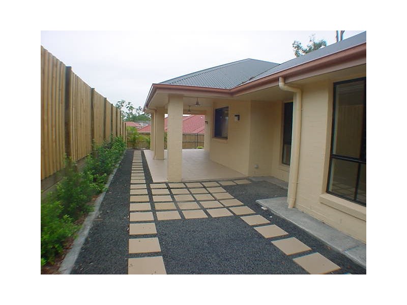 Seventeen Mile Rocks QLD 4073