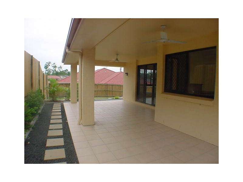 Seventeen Mile Rocks QLD 4073