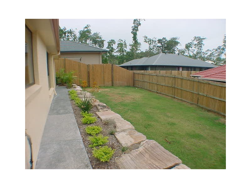 Seventeen Mile Rocks QLD 4073