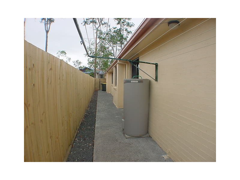 Seventeen Mile Rocks QLD 4073