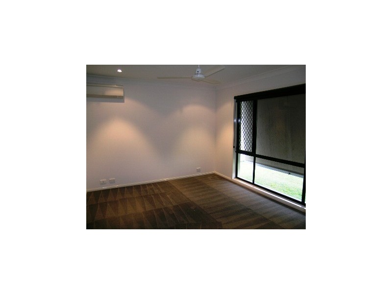 North Lakes QLD 4509