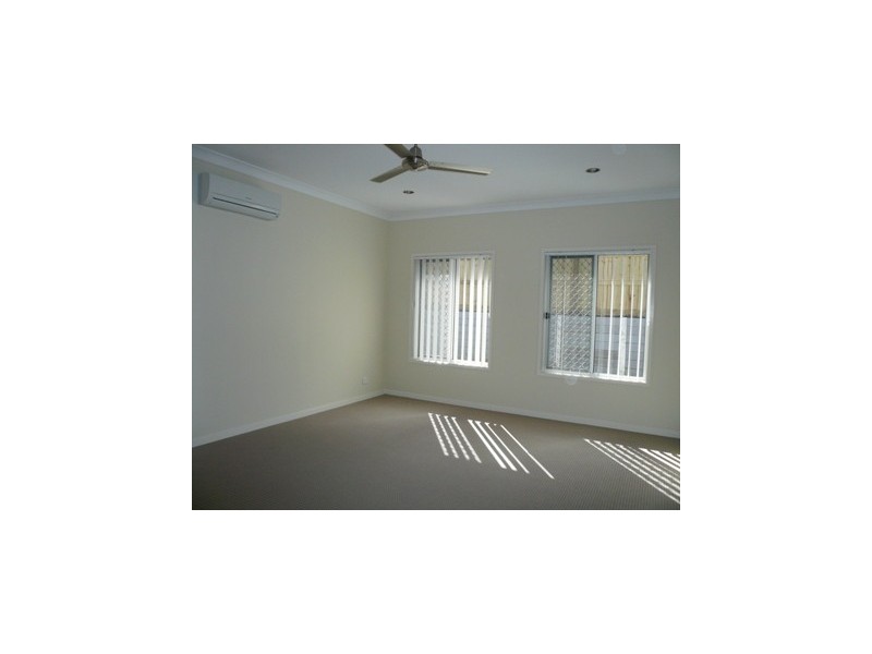 Flinders View QLD 4305