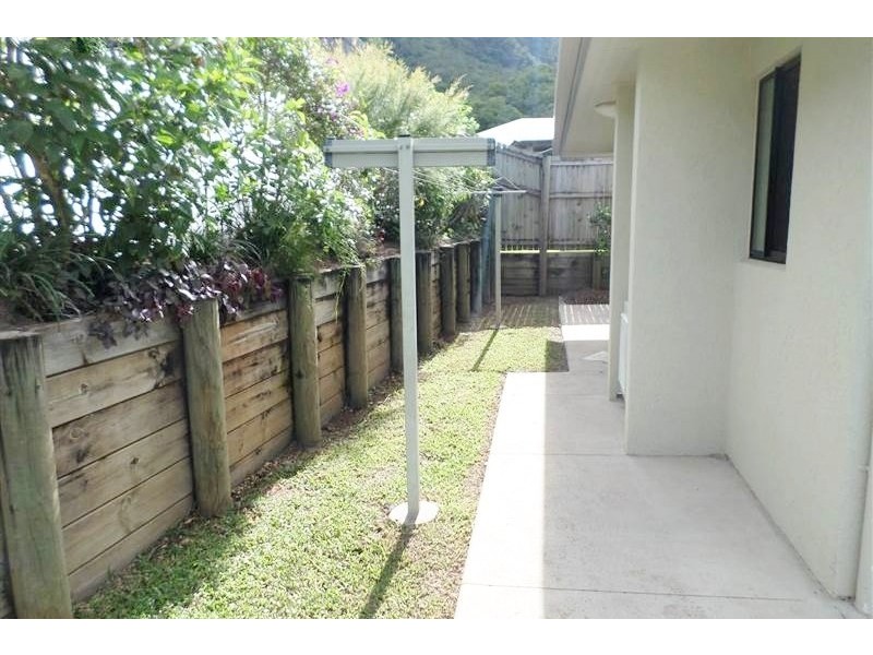 Bentley Park QLD 4869