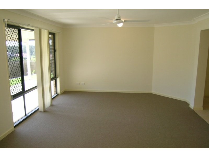 Eatons Hill QLD 4037