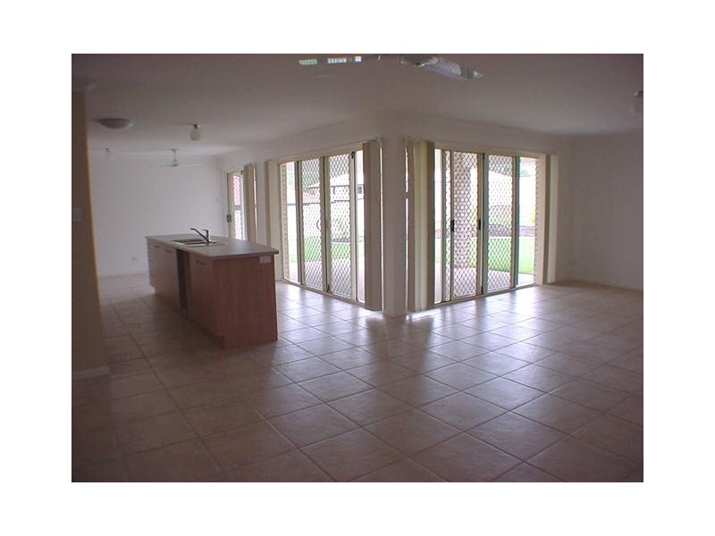 Flinders View QLD 4305