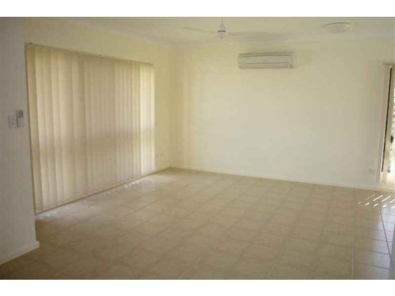 Flinders View QLD 4305