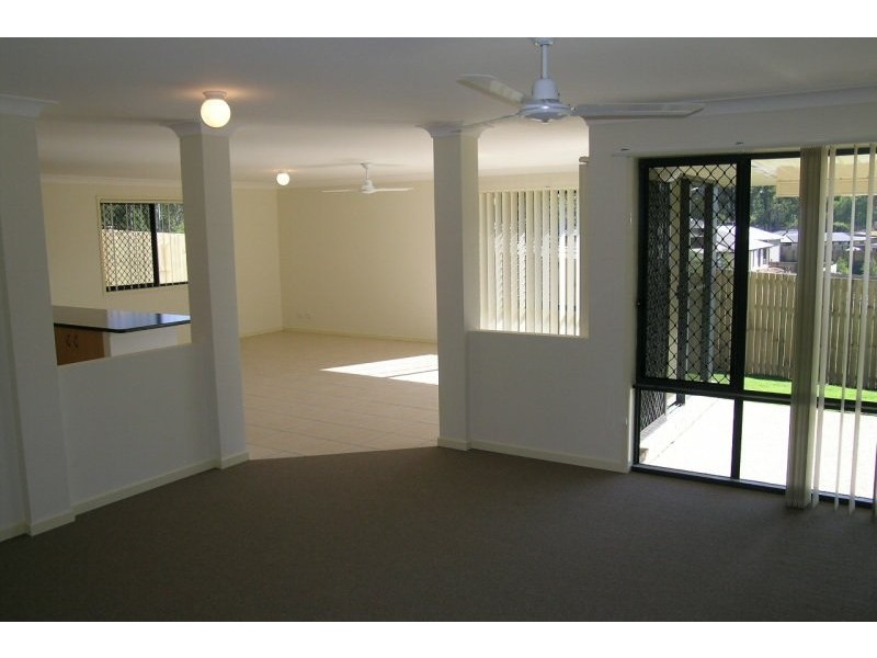 Eatons Hill QLD 4037