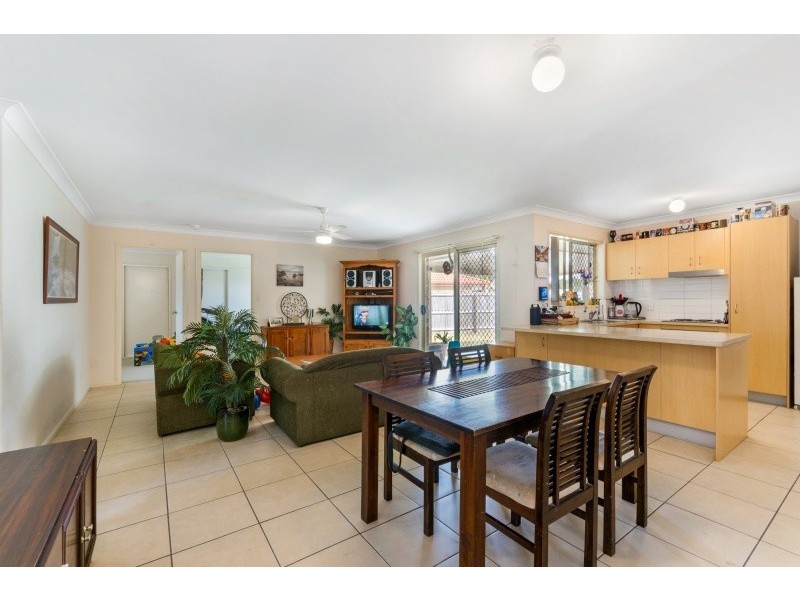 4 Radiata Court, Morayfield QLD 4506