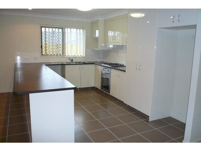 Flinders View QLD 4305