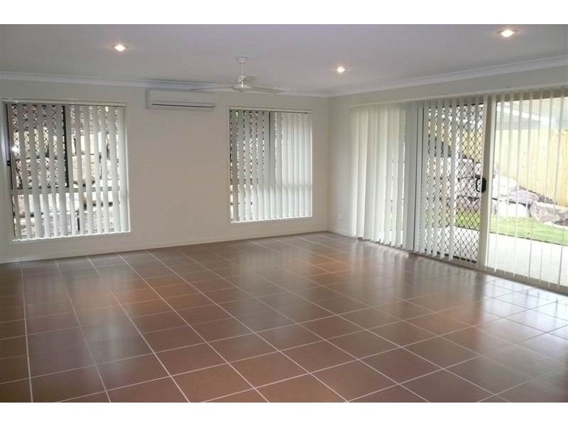 Flinders View QLD 4305