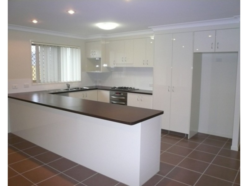 Flinders View QLD 4305