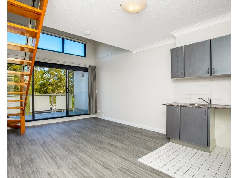 33/20 Waterloo Street, Narrabeen NSW 2101