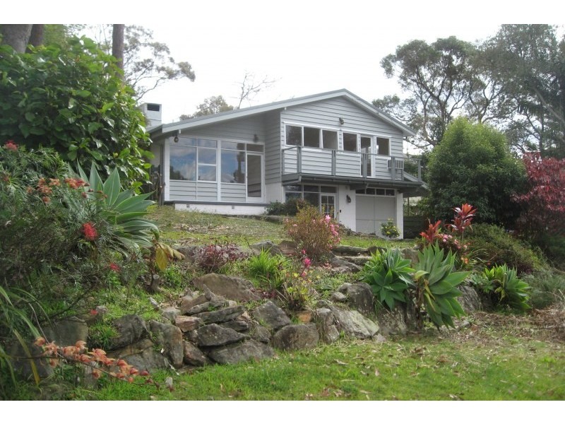 8 Bungoona Avenue, Elanora Heights NSW 2101