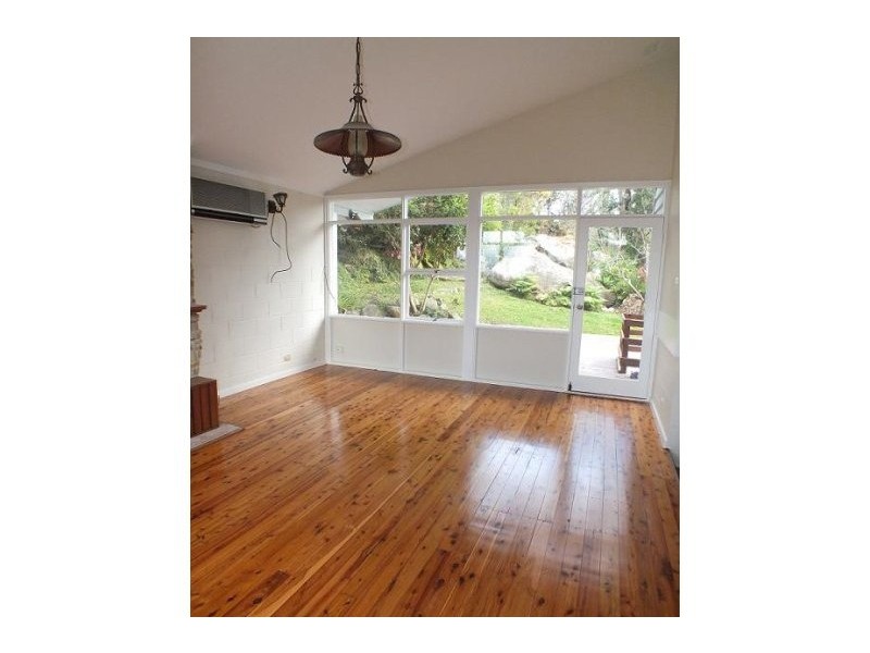 8 Bungoona Avenue, Elanora Heights NSW 2101