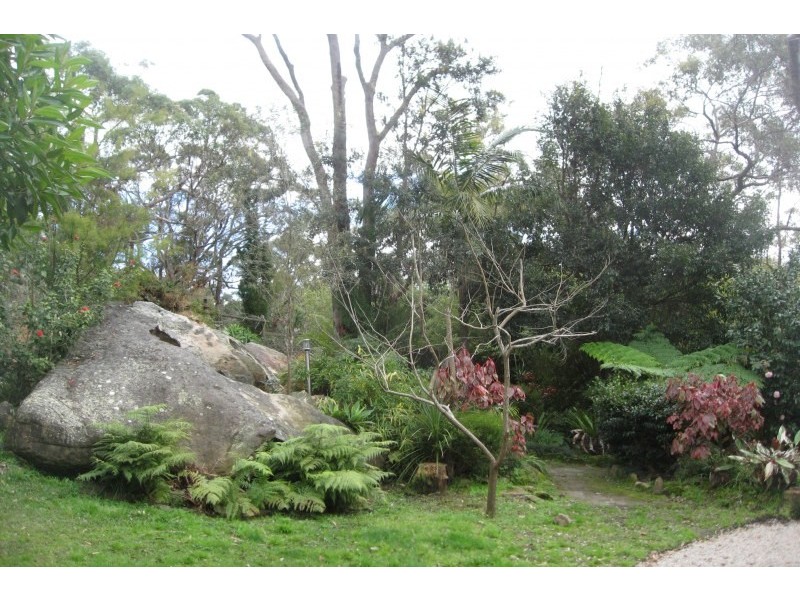 8 Bungoona Avenue, Elanora Heights NSW 2101