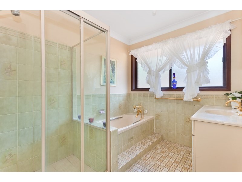 4a Warriewood Road, Warriewood NSW 2102